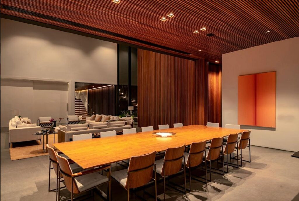 WhatsApp Image 2024-09-19 at 12.59.18 (2)